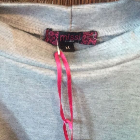 NWT missi grey sweatshirt size Medium - Picture 4 of 8